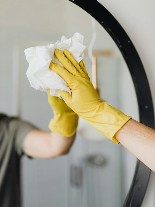 pexels-karola-g-4239125